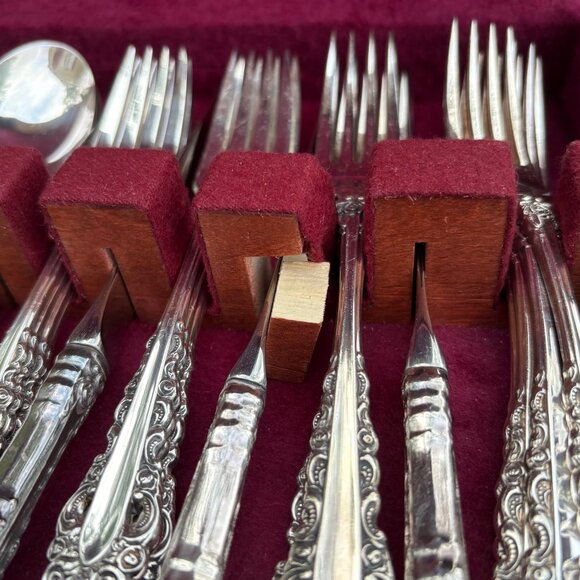 Vintage 1847 Rogers Bros Silverplate Flatware 8 Placeset & Serving Pieces With C - Picture 8 of 16